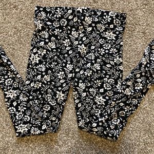 ❤️ 5/$30 Old Navy Cotton Patterned Leggings. Size Tall Large